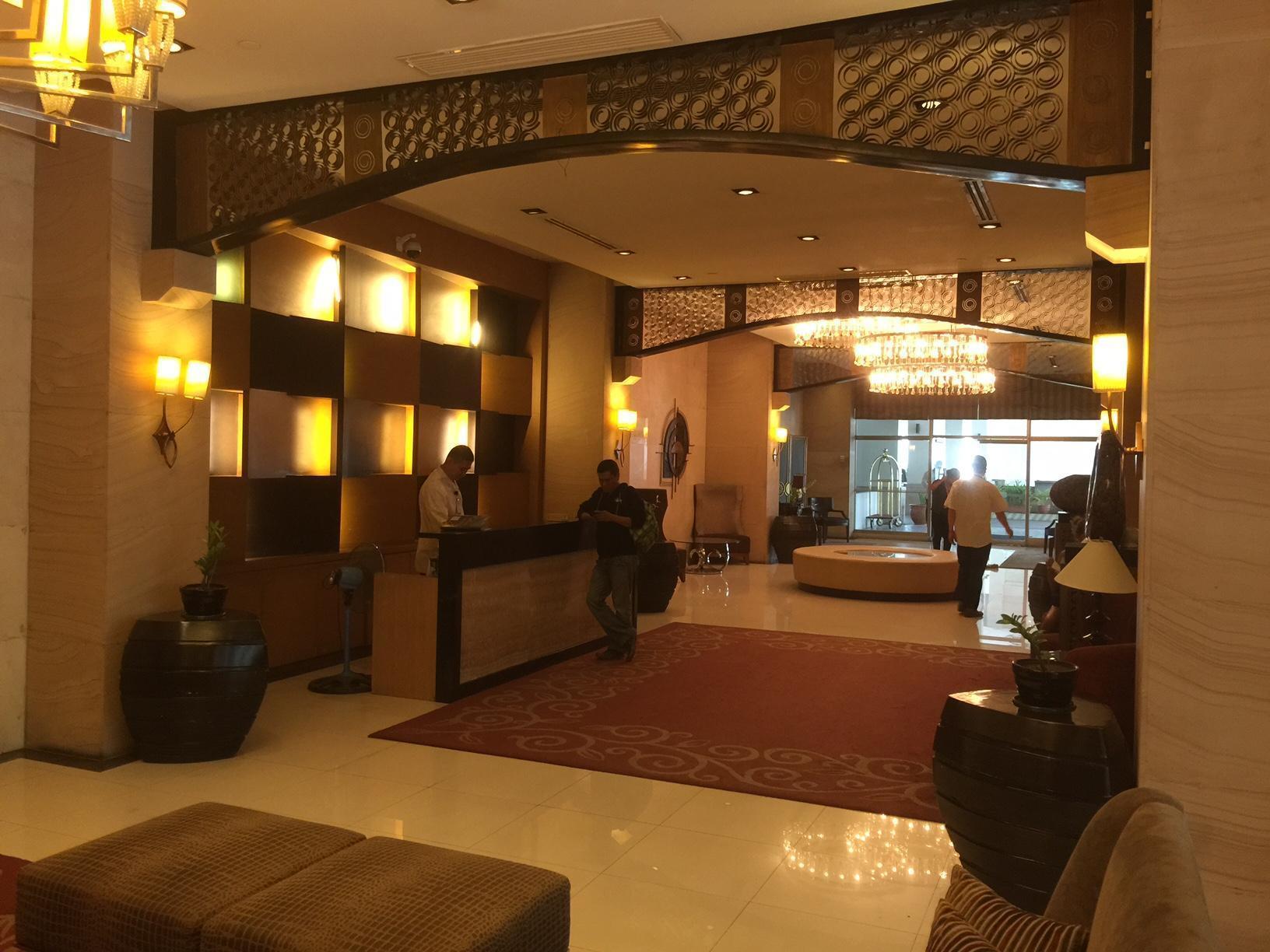 Luxury Condo At Forbeswood Parklane The Fort Bgc Makati City Екстериор снимка