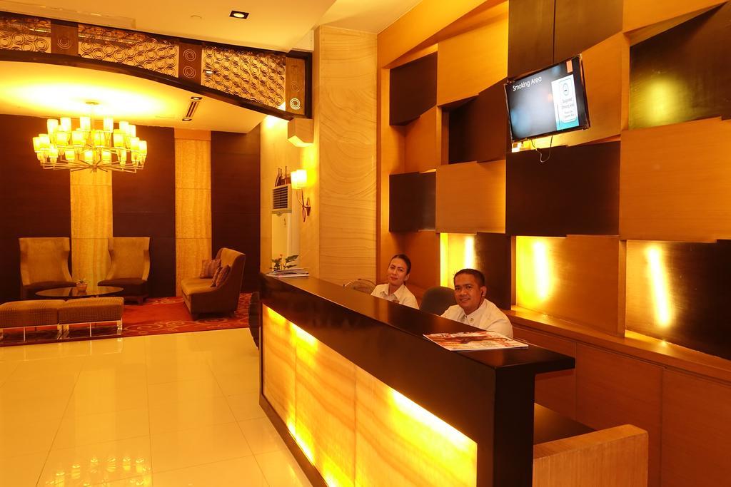 Luxury Condo At Forbeswood Parklane The Fort Bgc Makati City Екстериор снимка