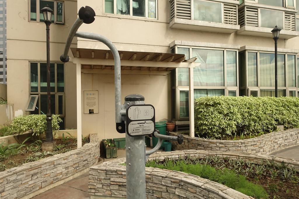 Luxury Condo At Forbeswood Parklane The Fort Bgc Makati City Екстериор снимка
