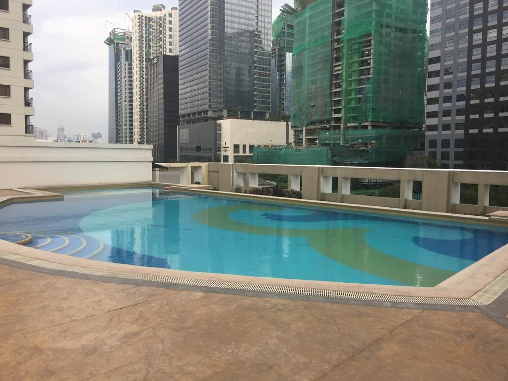 Luxury Condo At Forbeswood Parklane The Fort Bgc Makati City Екстериор снимка